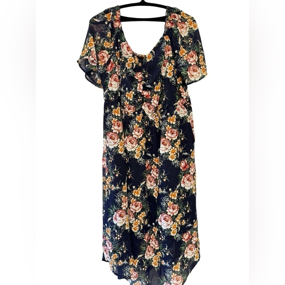 BloomChic Smocked VNeck Floral Dress